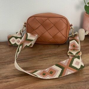 Tan crossbody purse